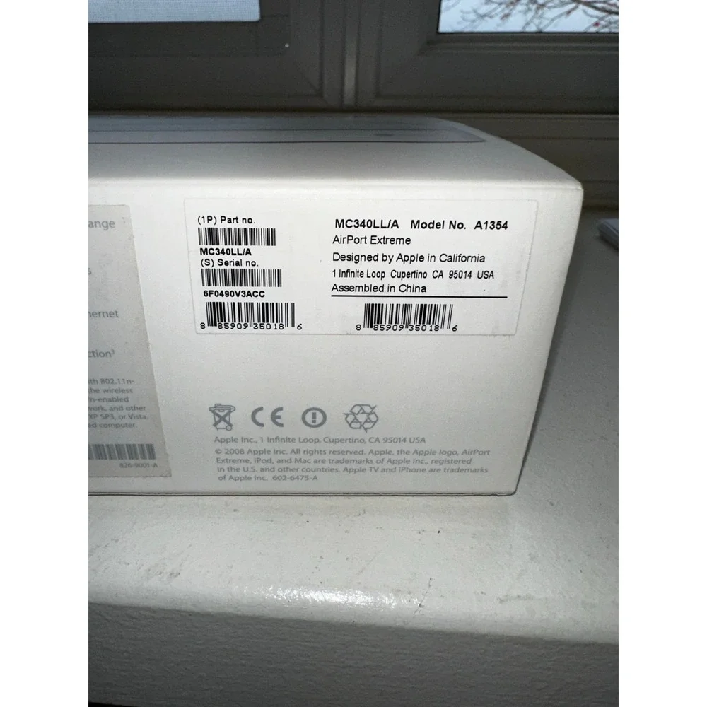 Apple AirPort Extreme in box